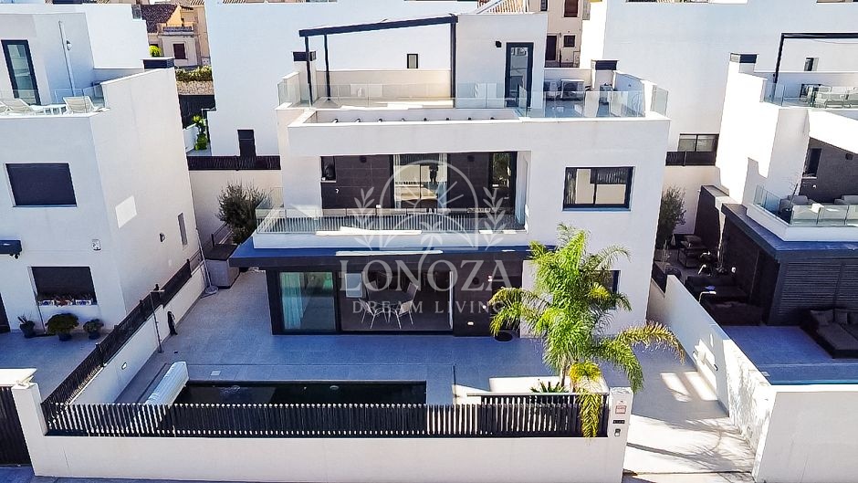 Vrijstaande villa in La Finca Golf, Algorfa