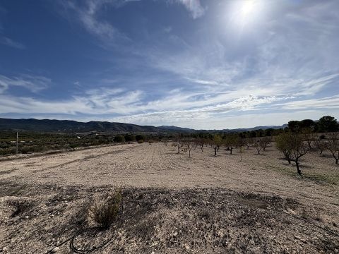 Geweldig landhuis met zwembad in Sax
