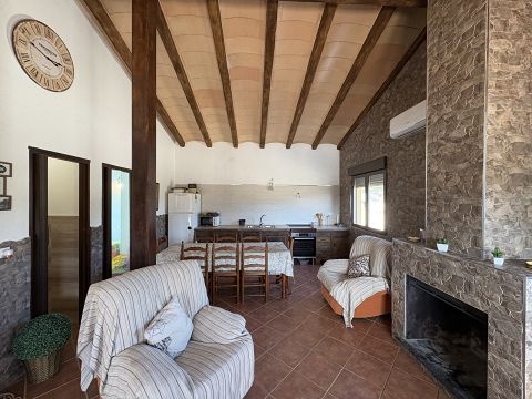 Geweldig landhuis met zwembad in Sax