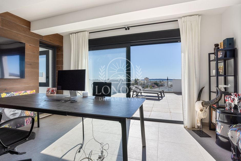 Ruime villa op een toplocatie in Ciudad Quesada