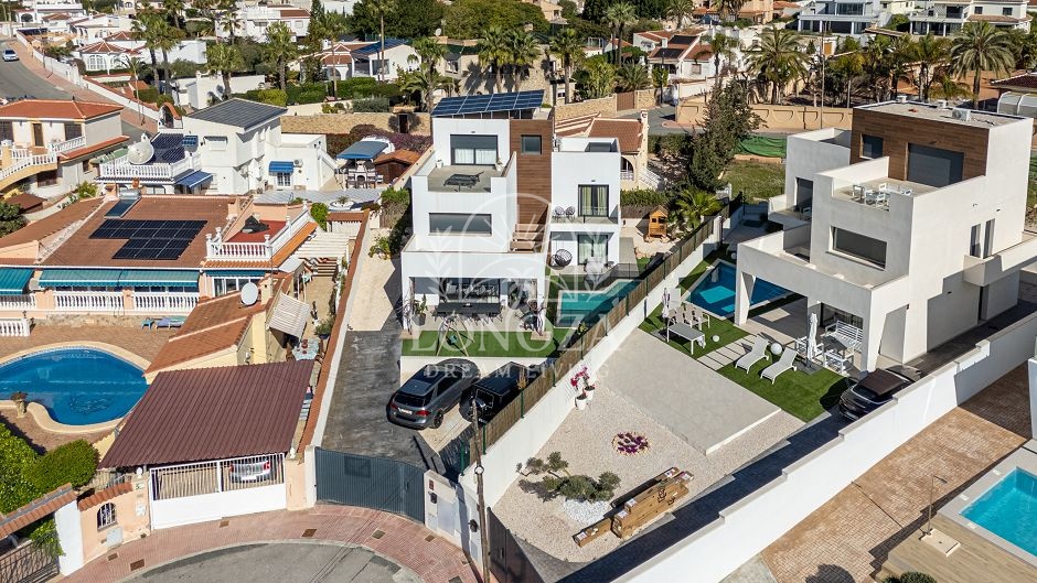 Ruime villa op een toplocatie in Ciudad Quesada