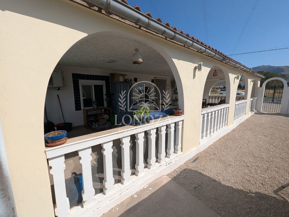 Country House in Sax