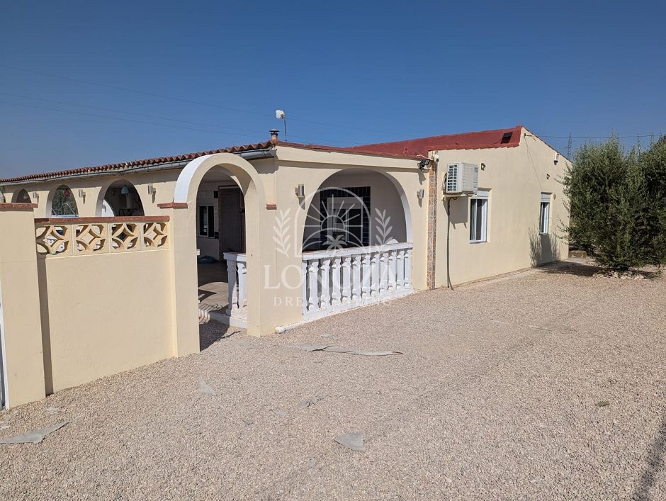 Country House in Sax