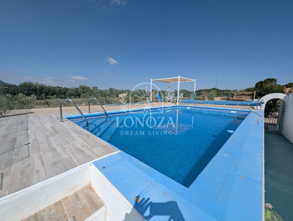 Country House in Sax