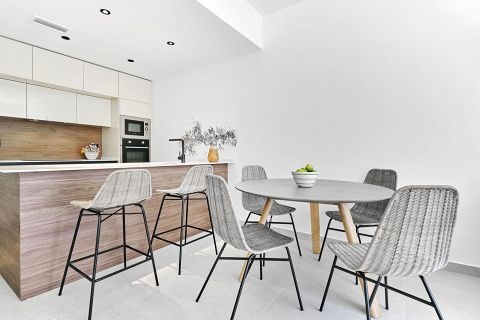 Nieuwbouwappartementen in Torrevieja (250m van het strand)