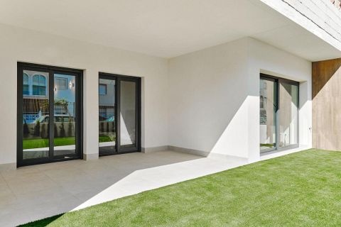 Nieuwbouwappartementen in Torrevieja (250m van het strand)